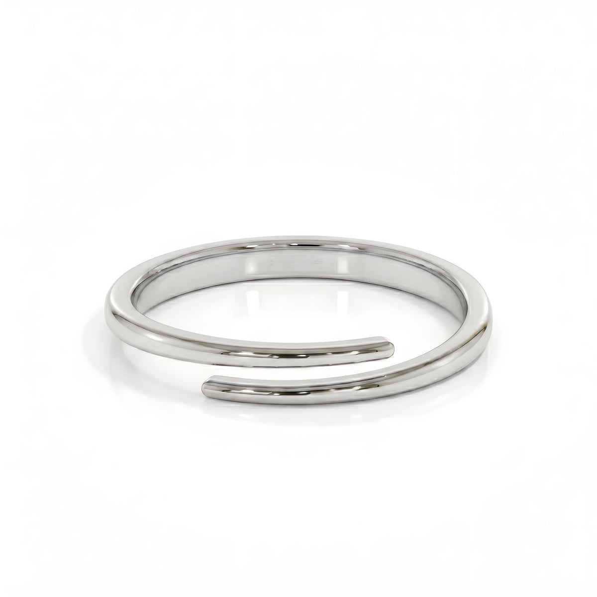 White gold criss cross ring close-up