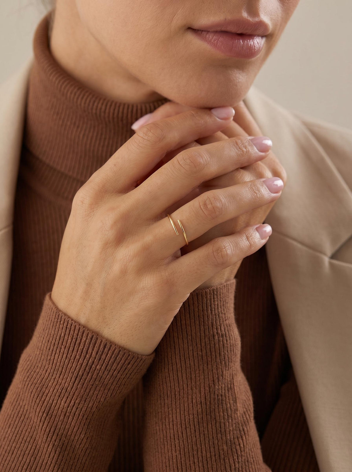 Dainty X ring on hand