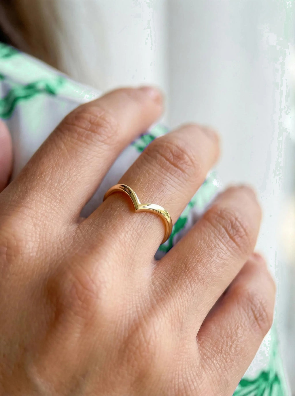 Curved nesting band worn as stacking ring
