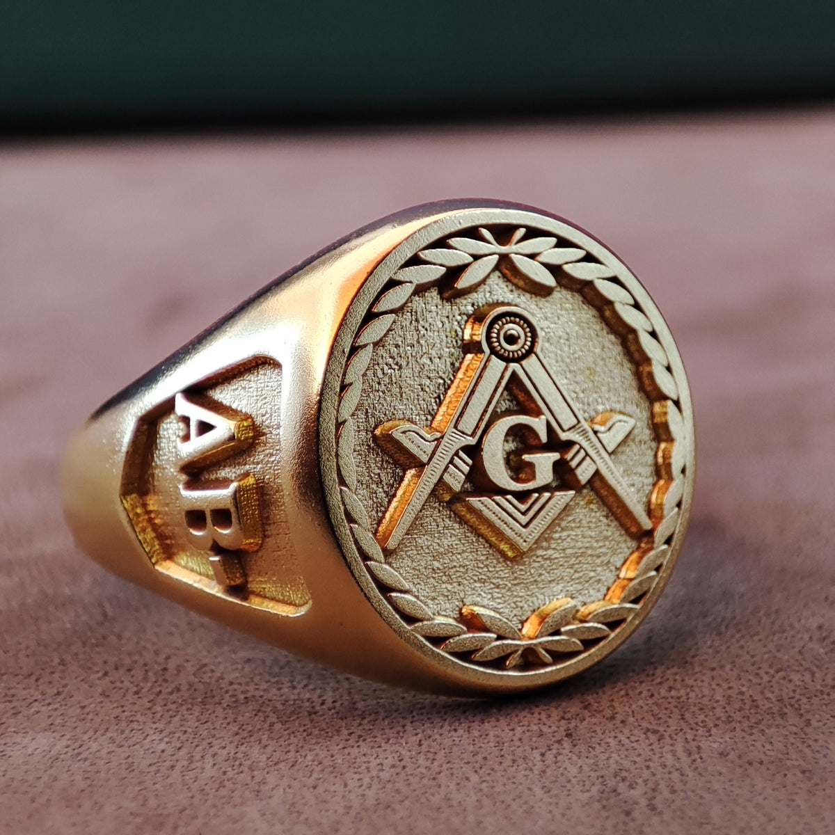 Gold Vermeil Masonic Signet Ring, Freemason Square and Compass Ring
