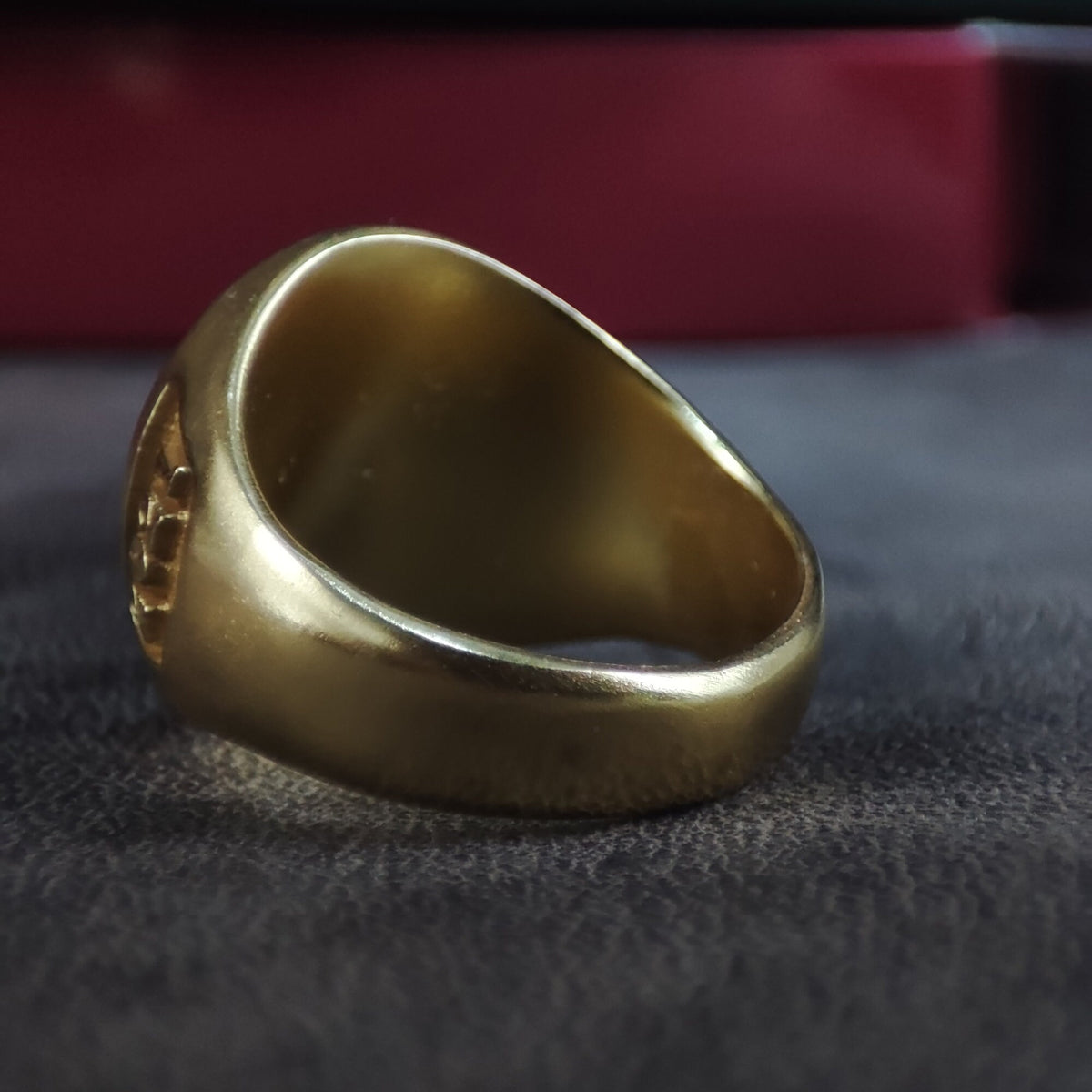 Custom Men's College Class Ring, Engraved Silver or Gold Signet