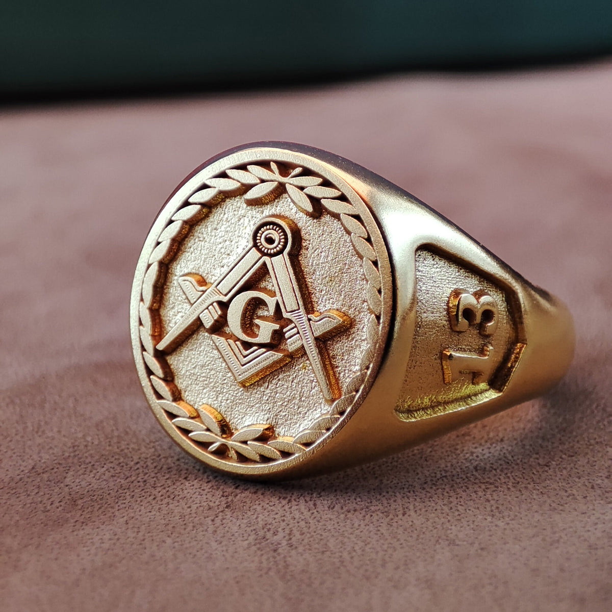 Gold Vermeil Masonic Signet Ring, Freemason Square and Compass Ring