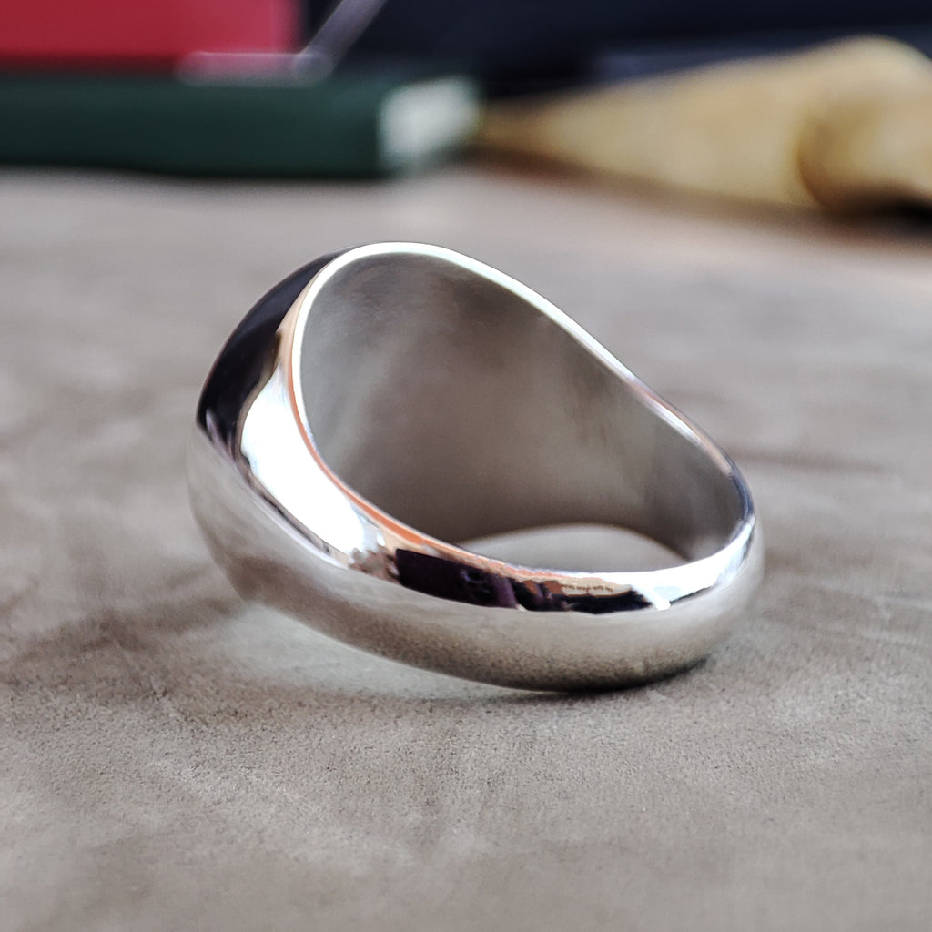 Memento Mori Ring, Engraved Skull Signet in Sterling Silver or Gold