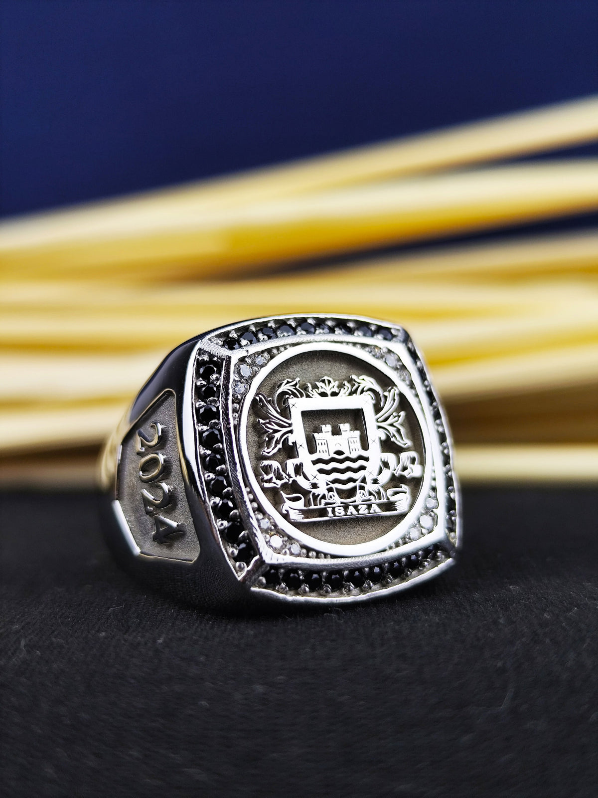 Coat of Arms Ring: Custom Engraved Family Crest Signet Men's Silver