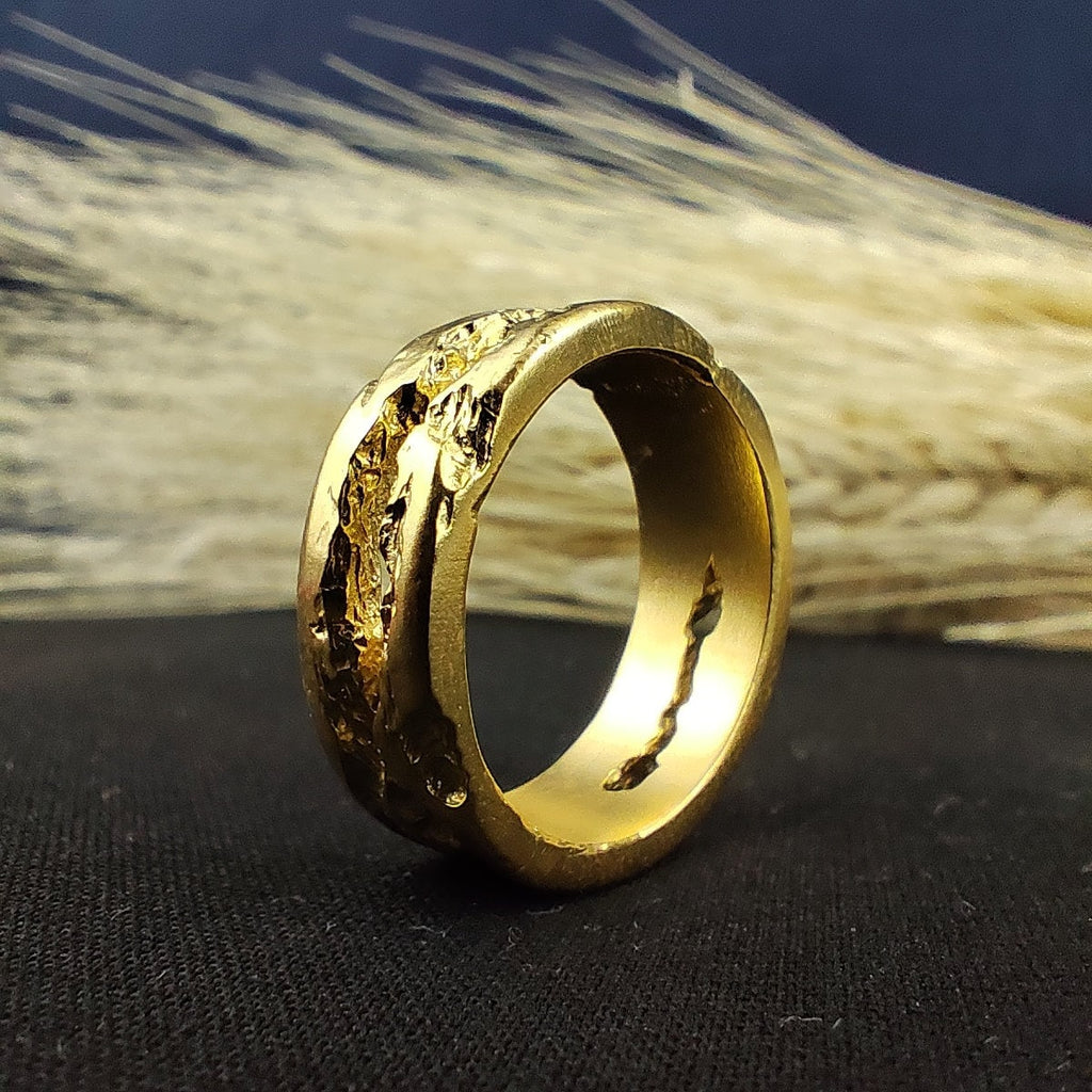 Hammered Gold Ring, Organic Textured Wedding Band, Rustic Unisex Ring