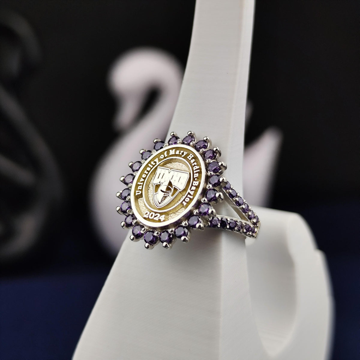Purple Stone Class Ring for Women, Custom University Signet, Graduation Gift