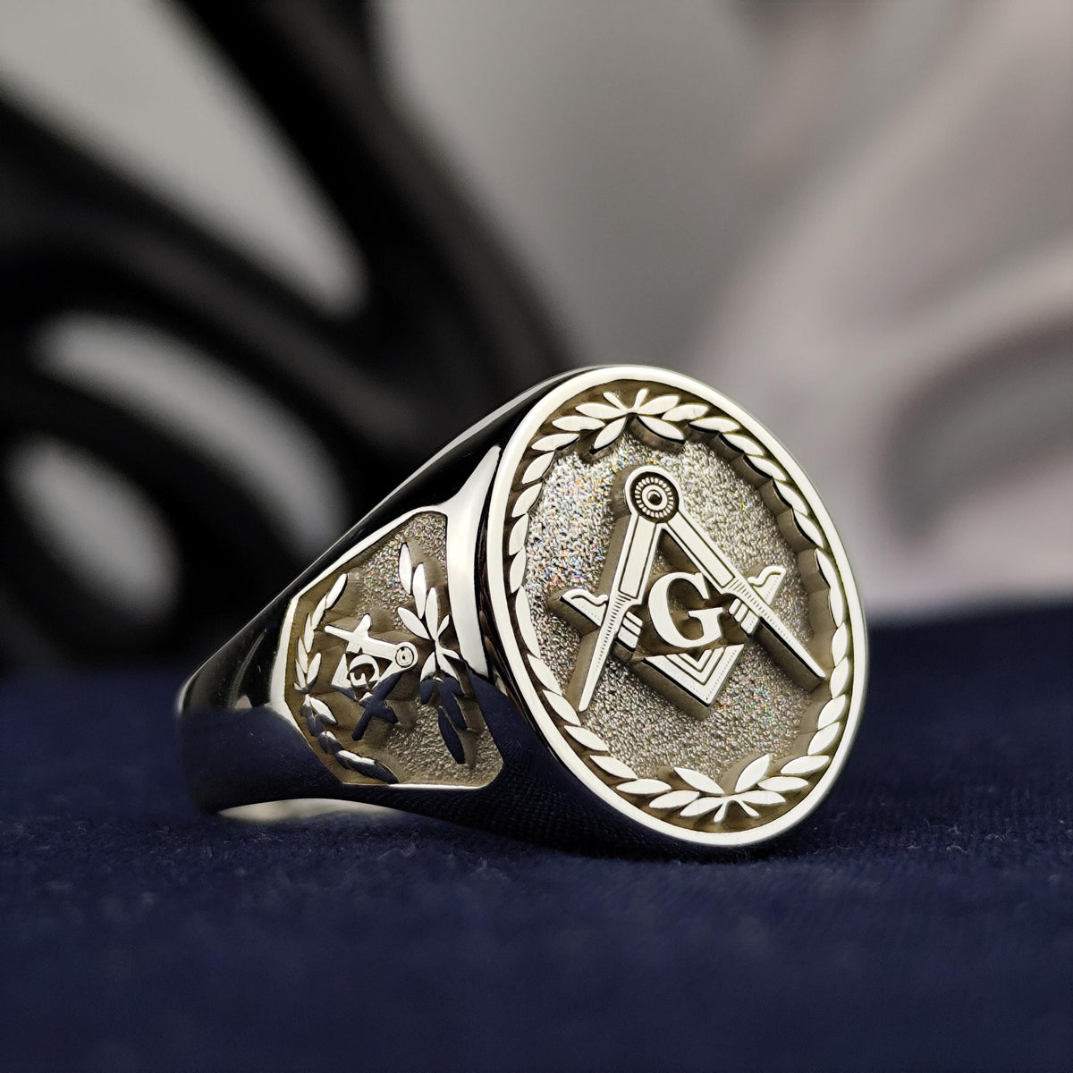 Silver Masonic Signet Ring, Square Compass Emblem, Vintage Men's Lodge Jewelry