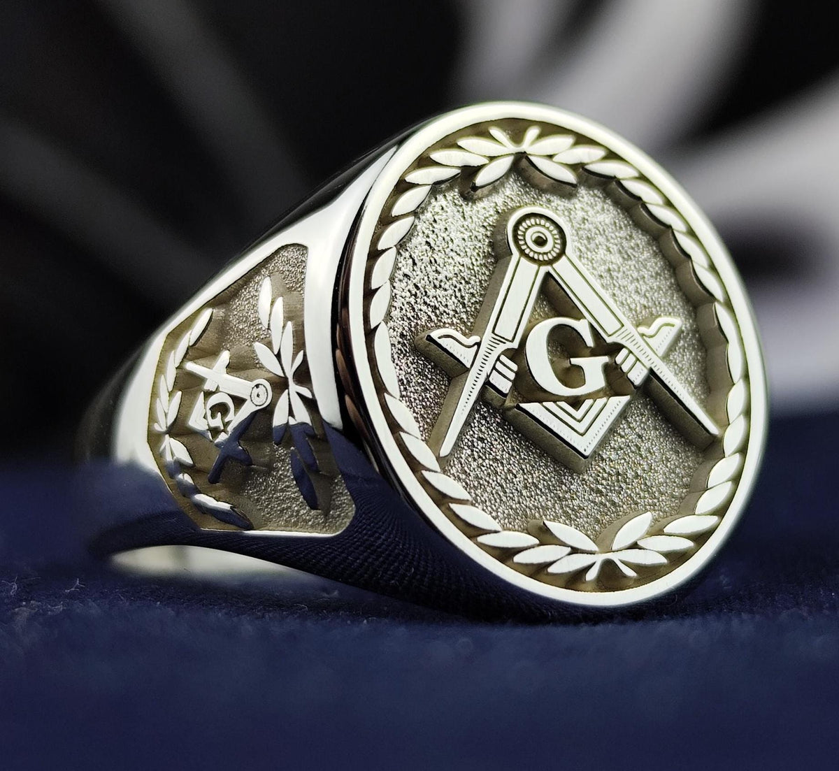 Silver Masonic Signet Ring, Square Compass Emblem, Vintage Men's Lodge Jewelry