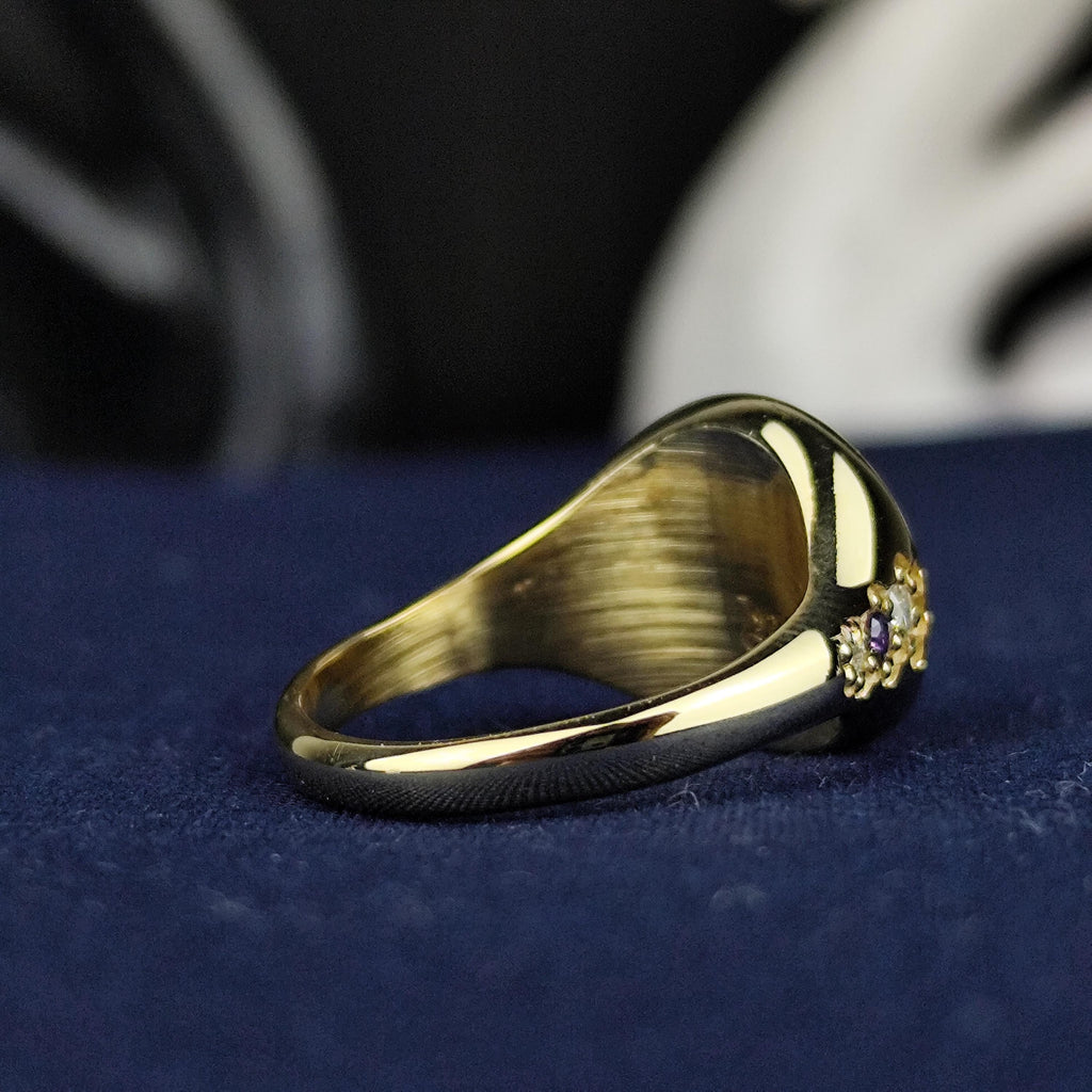 Personalized Women’s College Class Ring with Gemstone Accents