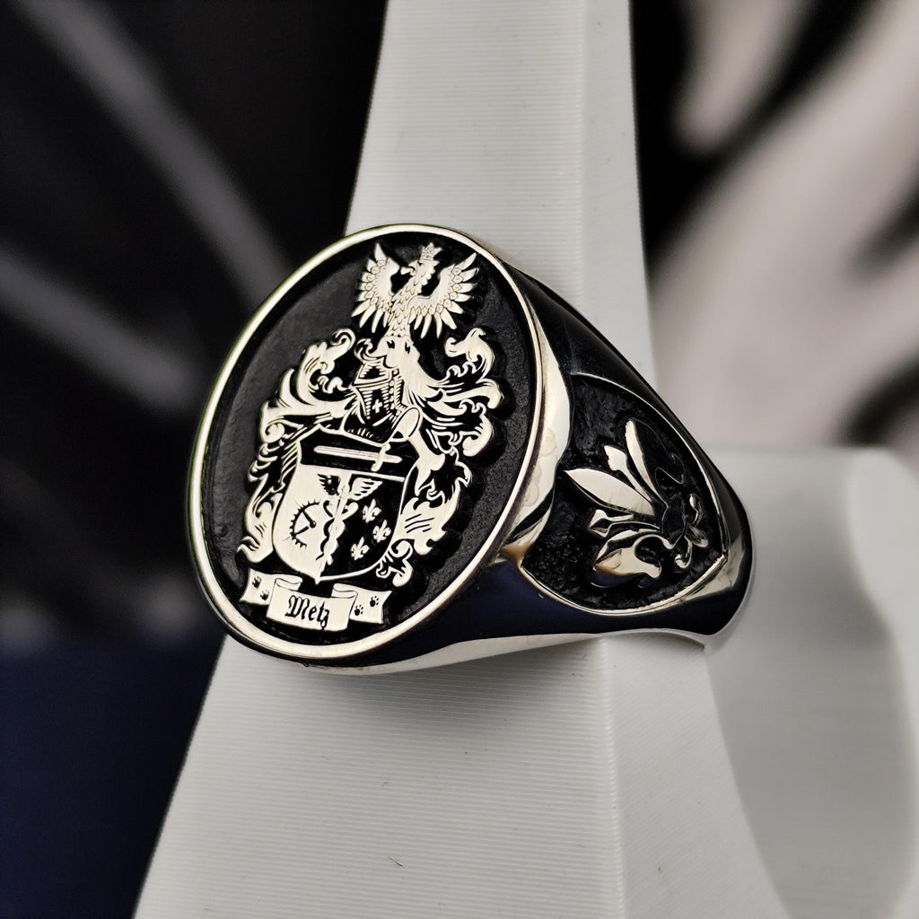 Personalized Family Crest Ring, Custom Coat of Arms Signet, Sterling Silver Heraldic Heirloom Gift