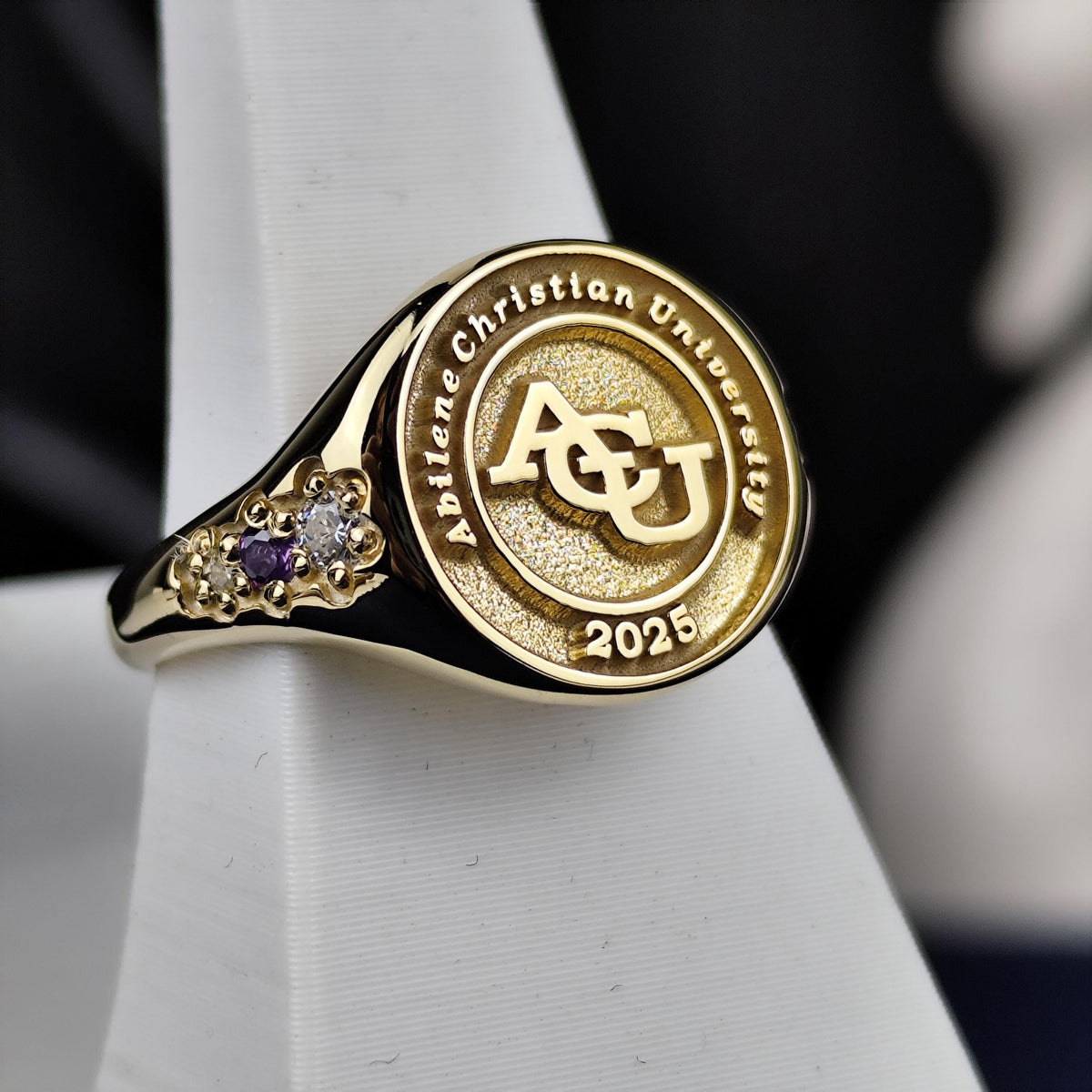 Personalized Women’s College Class Ring with Gemstone Accents