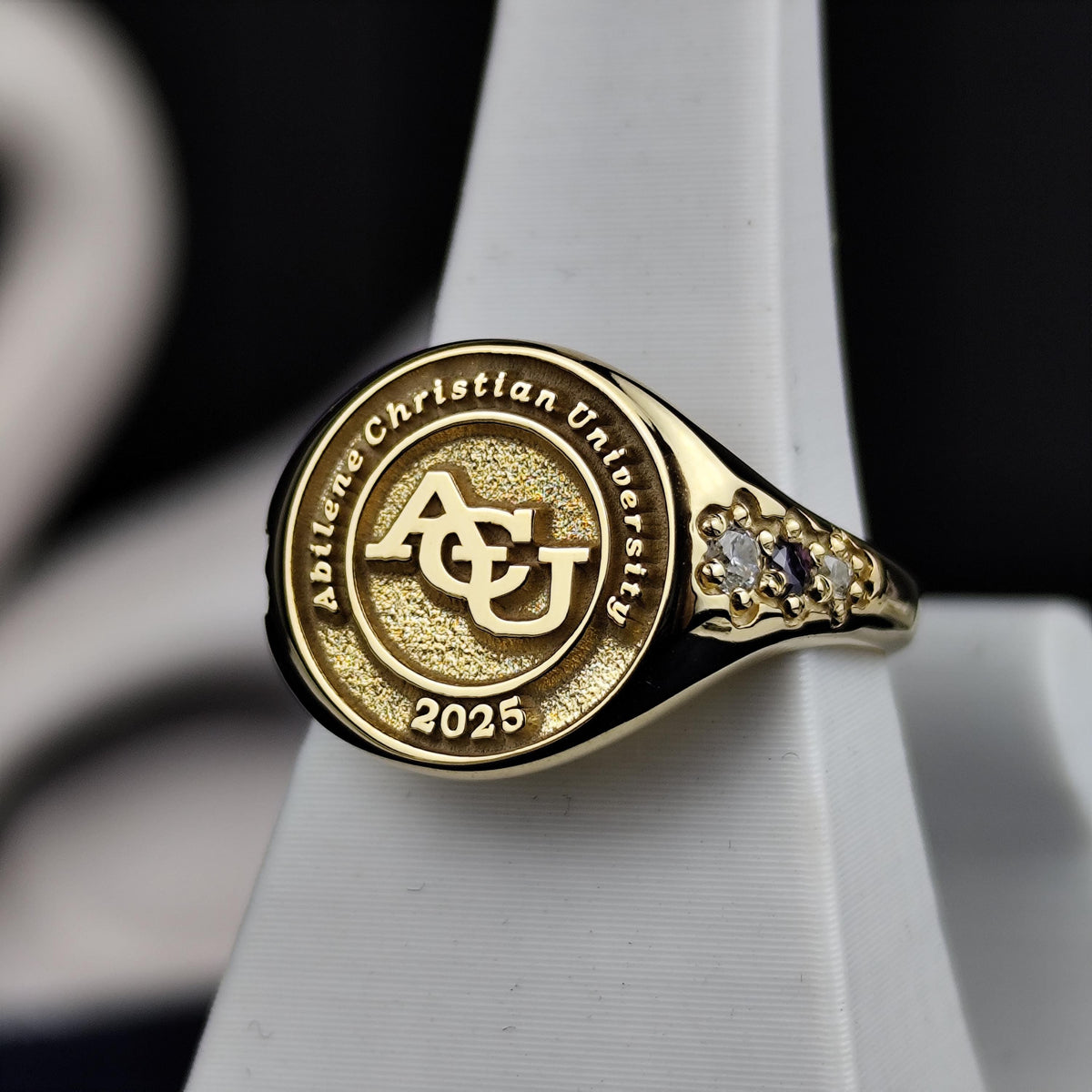 Personalized Women’s College Class Ring with Gemstone Accents