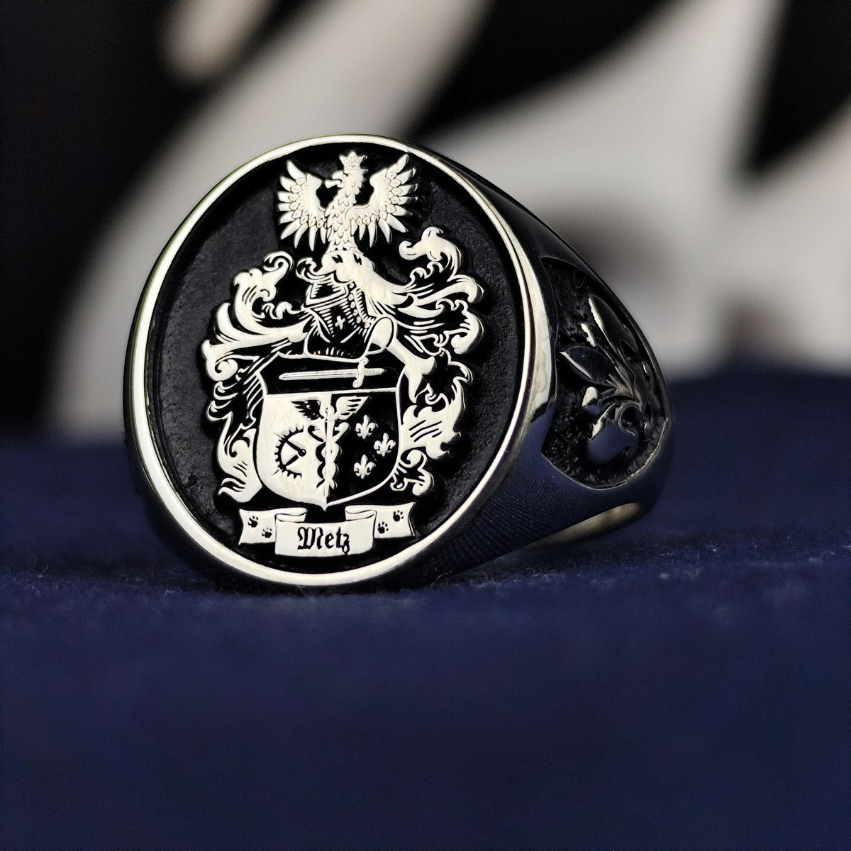 Personalized Family Crest Ring, Custom Coat of Arms Signet, Sterling Silver Heraldic Heirloom Gift