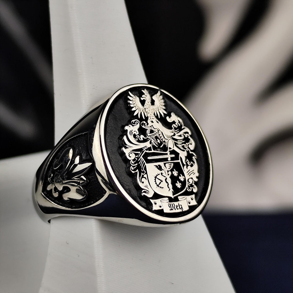 Personalized Family Crest Ring, Custom Coat of Arms Signet, Sterling Silver Heraldic Heirloom Gift