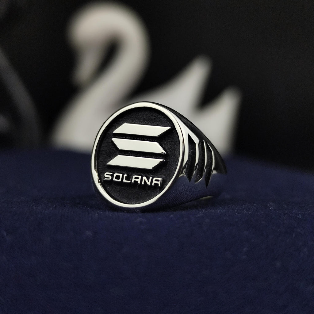Silver Solana Ring – Stylish Blockchain Crypto Jewelry for Investors and Enthusiasts
