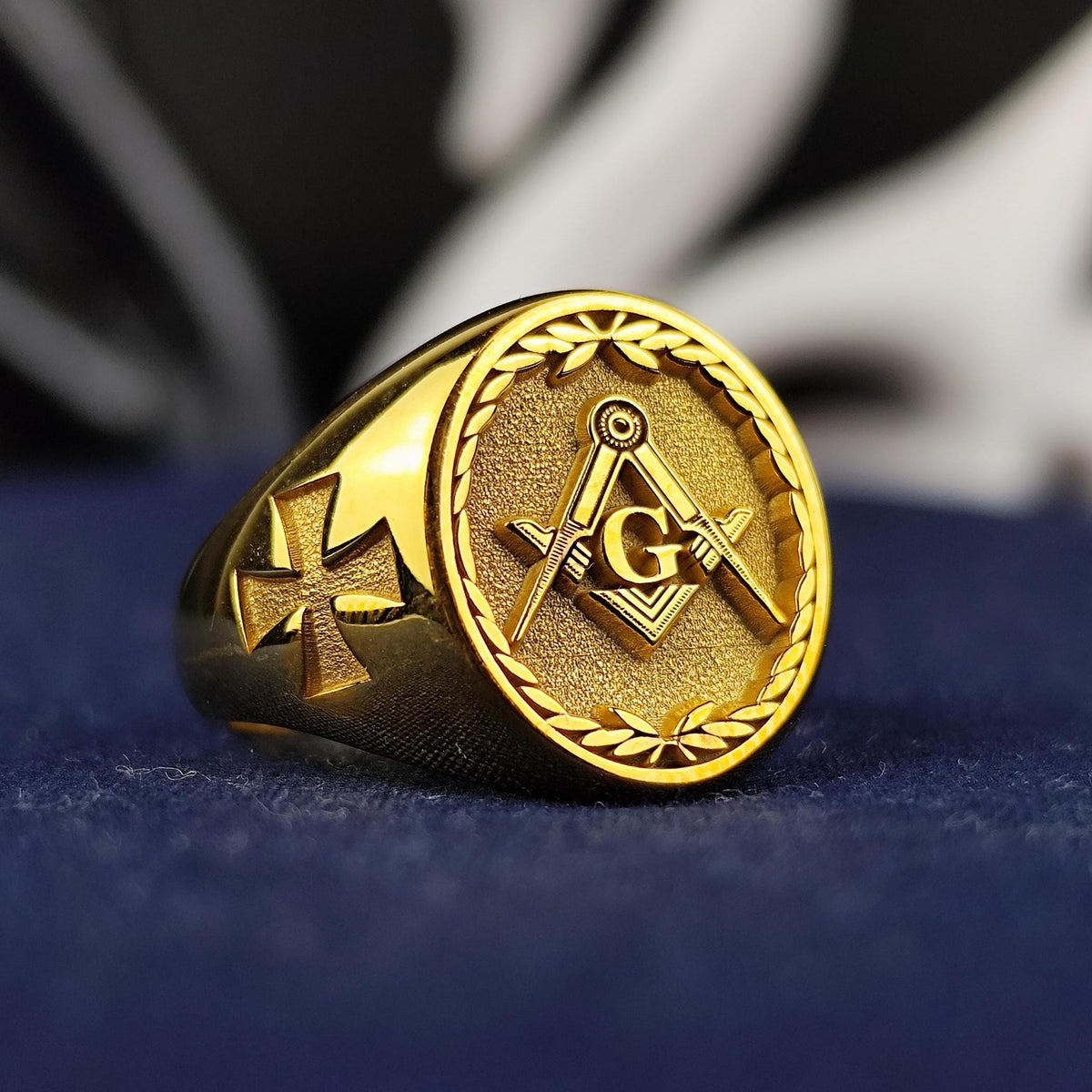 Gold Plated Masonic Ring – Classic Square & Compass Signet for Freemason Men – Symbolic Gold Jewelry