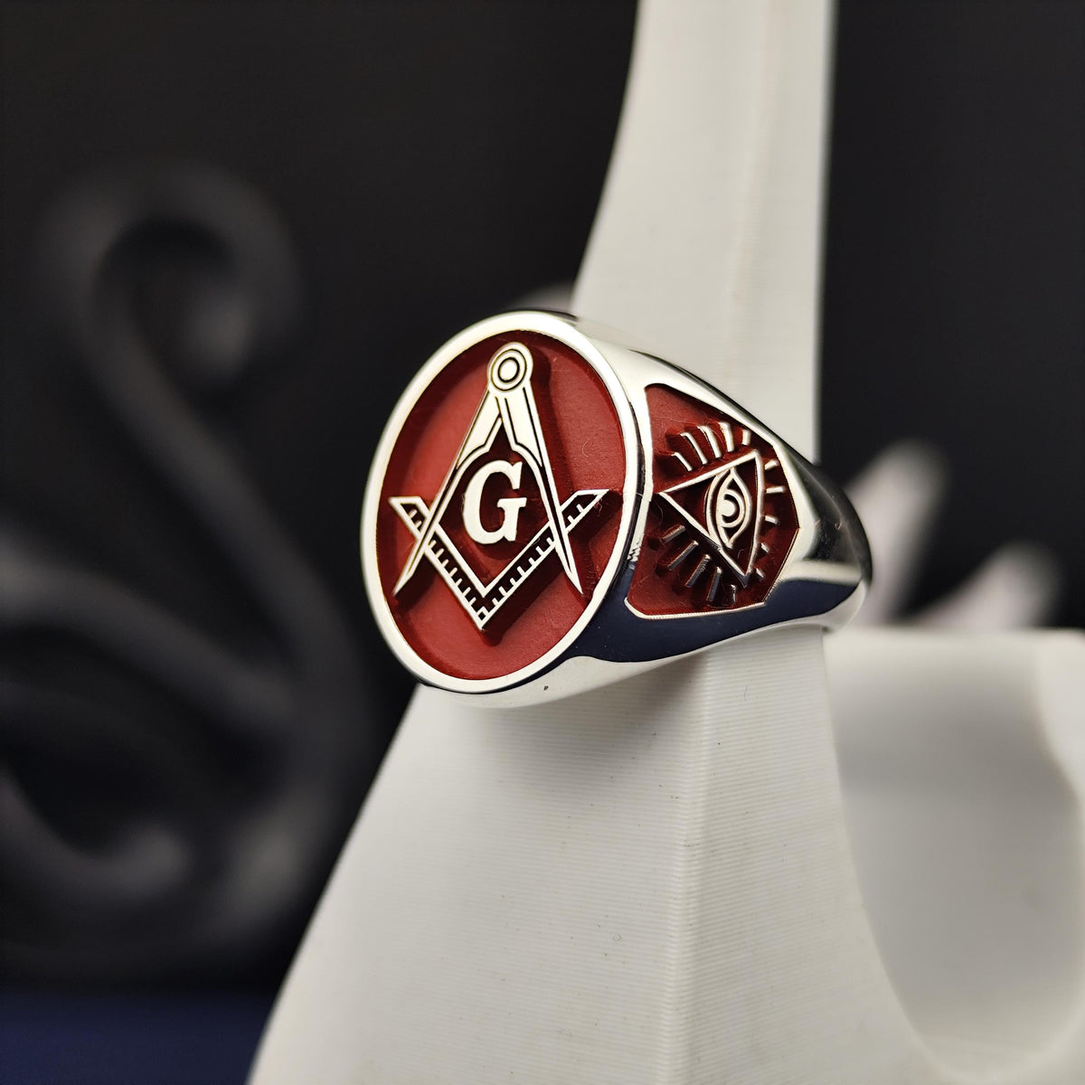 Handcrafted Freemason Ring: Sterling Silver Masonic Signet with Enamel