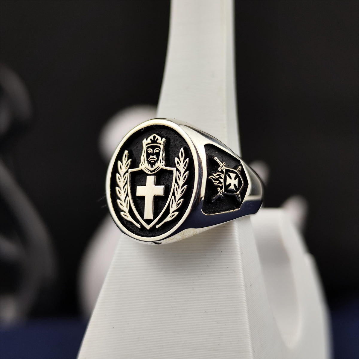 DeMolay Chevalier Ring, 925 Sterling Silver Masonic Signet, Crowned Knight Cross Shield, Fraternal Gift