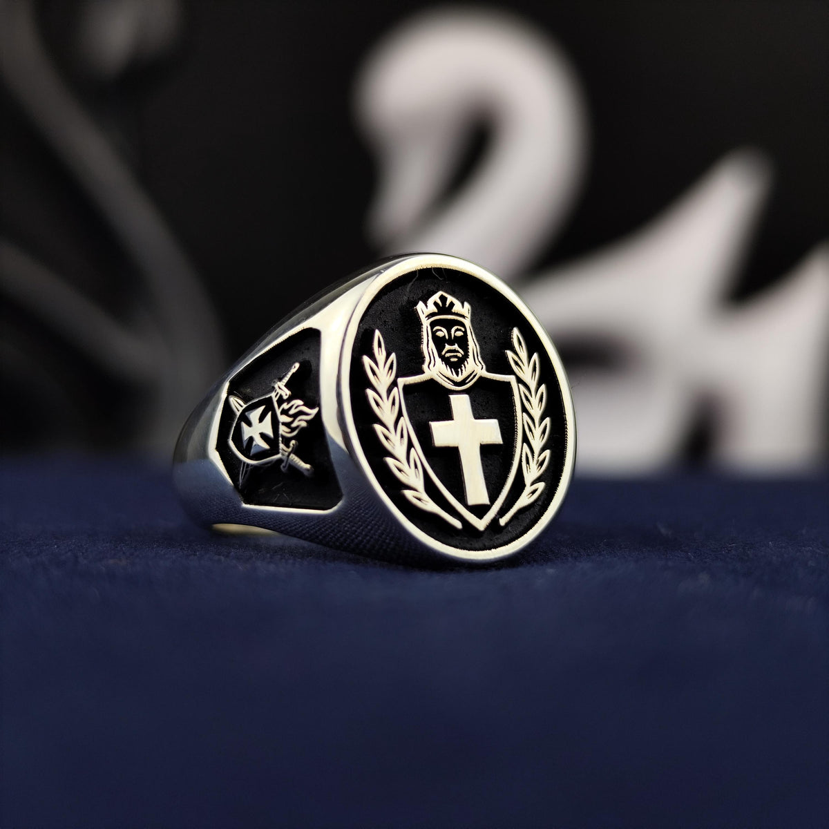 DeMolay Chevalier Ring, 925 Sterling Silver Masonic Signet, Crowned Knight Cross Shield, Fraternal Gift