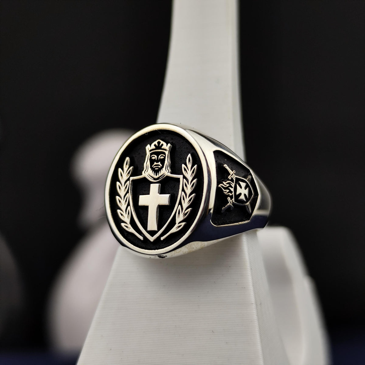 DeMolay Chevalier Ring, 925 Sterling Silver Masonic Signet, Crowned Knight Cross Shield, Fraternal Gift