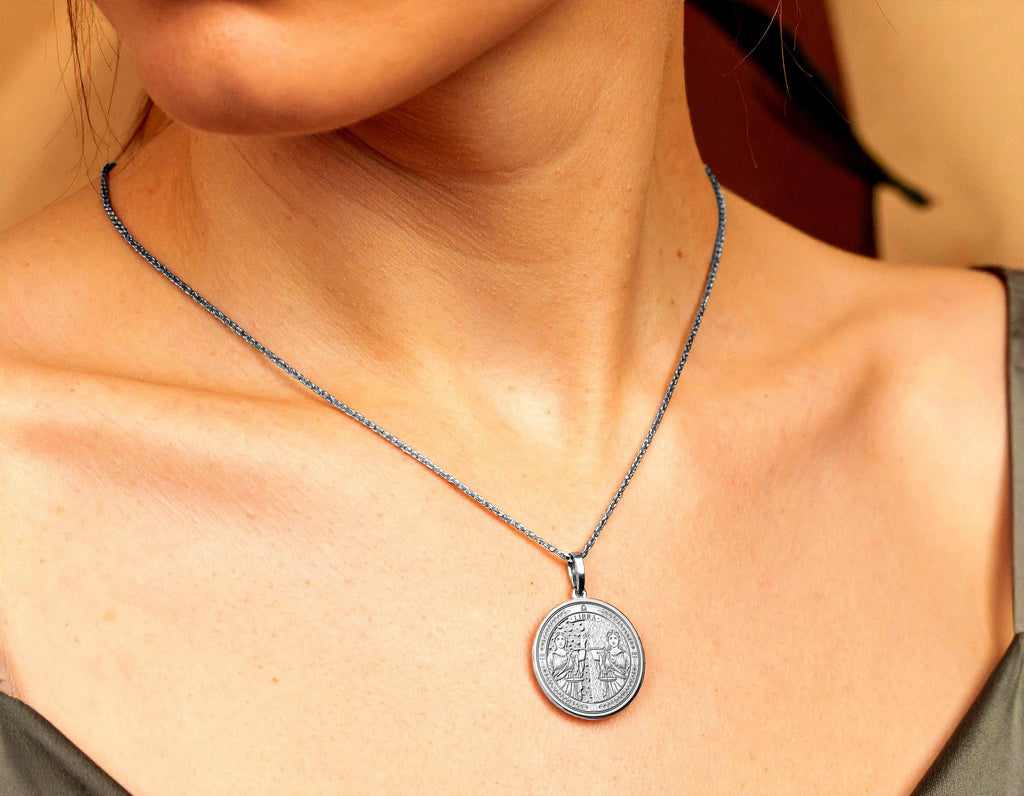 Personalized Libra Zodiac Necklace – Symbol of Balance & Harmony -6