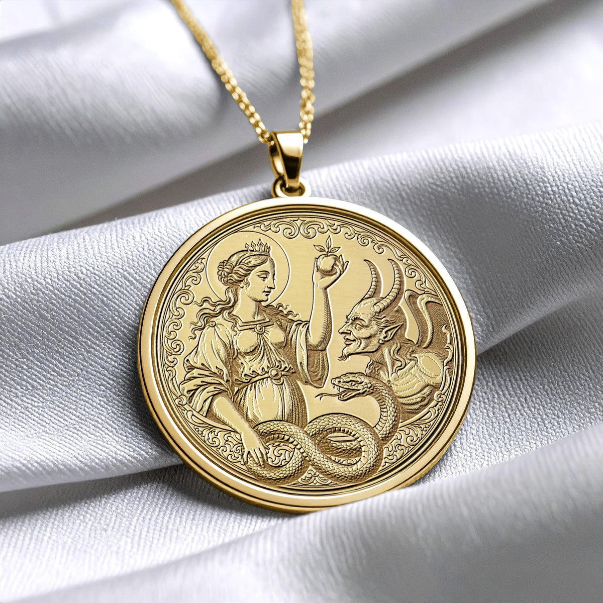 Lilith Medallion – Dark Goddess Jewelry, Witch Amulet & Shadow Talisman for Feminine Power