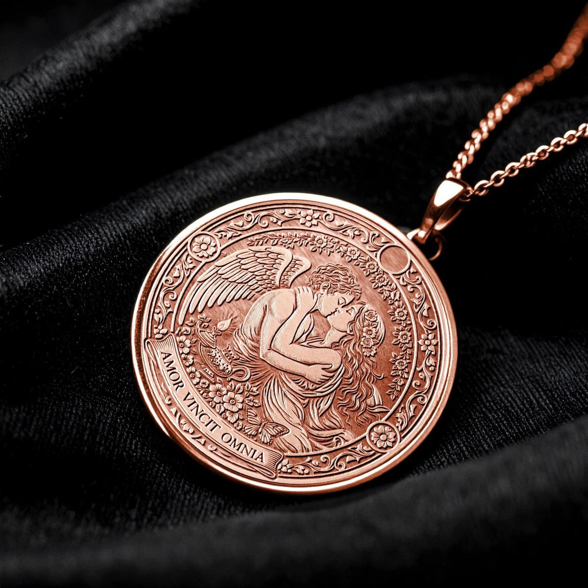 AMOR VINCIT OMNIA – Cupid and Psyche Pendant