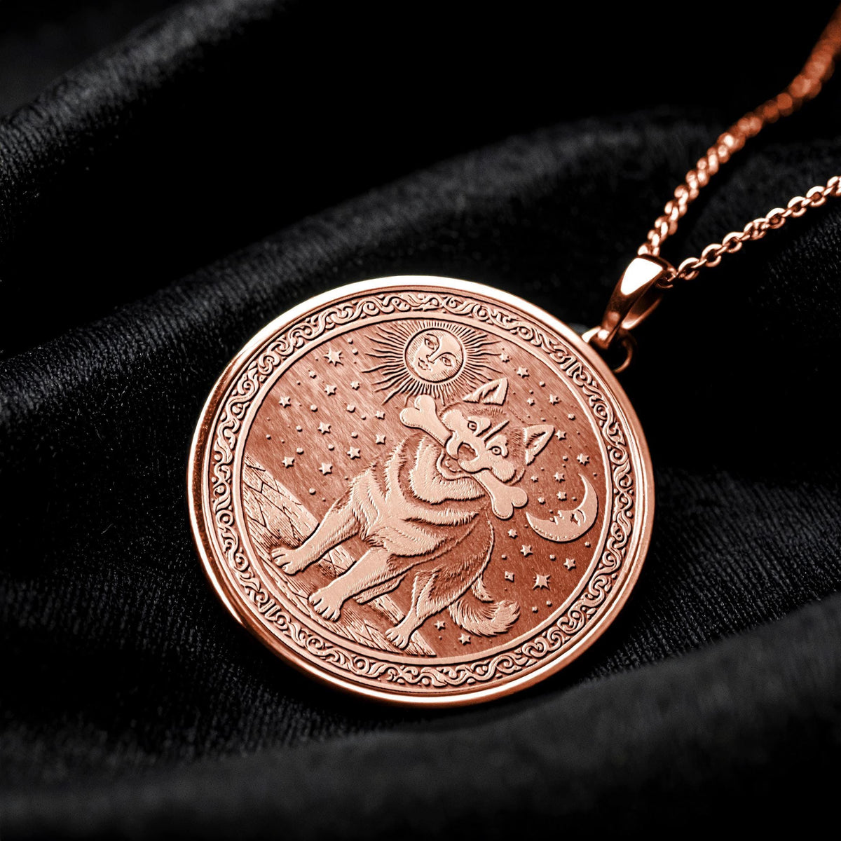 Husky Necklace – Spirit of Strength and Adventure