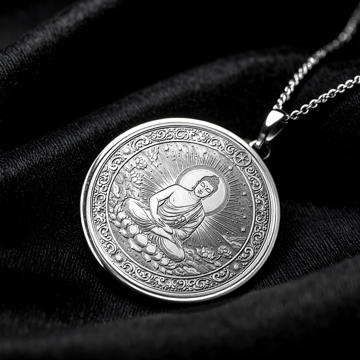 Buddha Necklace – Pendant of Serenity and Spiritual Growth