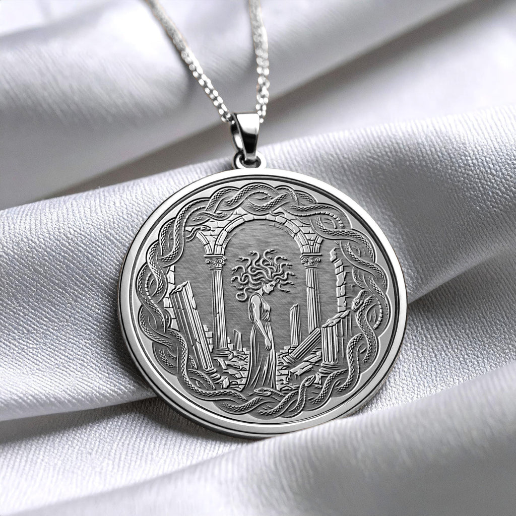 Medusa Pendant – Divine Revenge Power Amulet