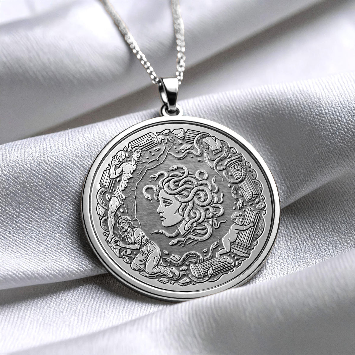Medusa Necklace – Greek Mythology Protection Amulet