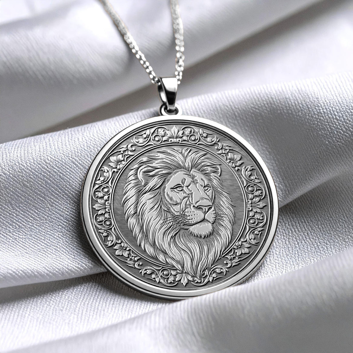 Lion King Necklace – Unique Leo Gift