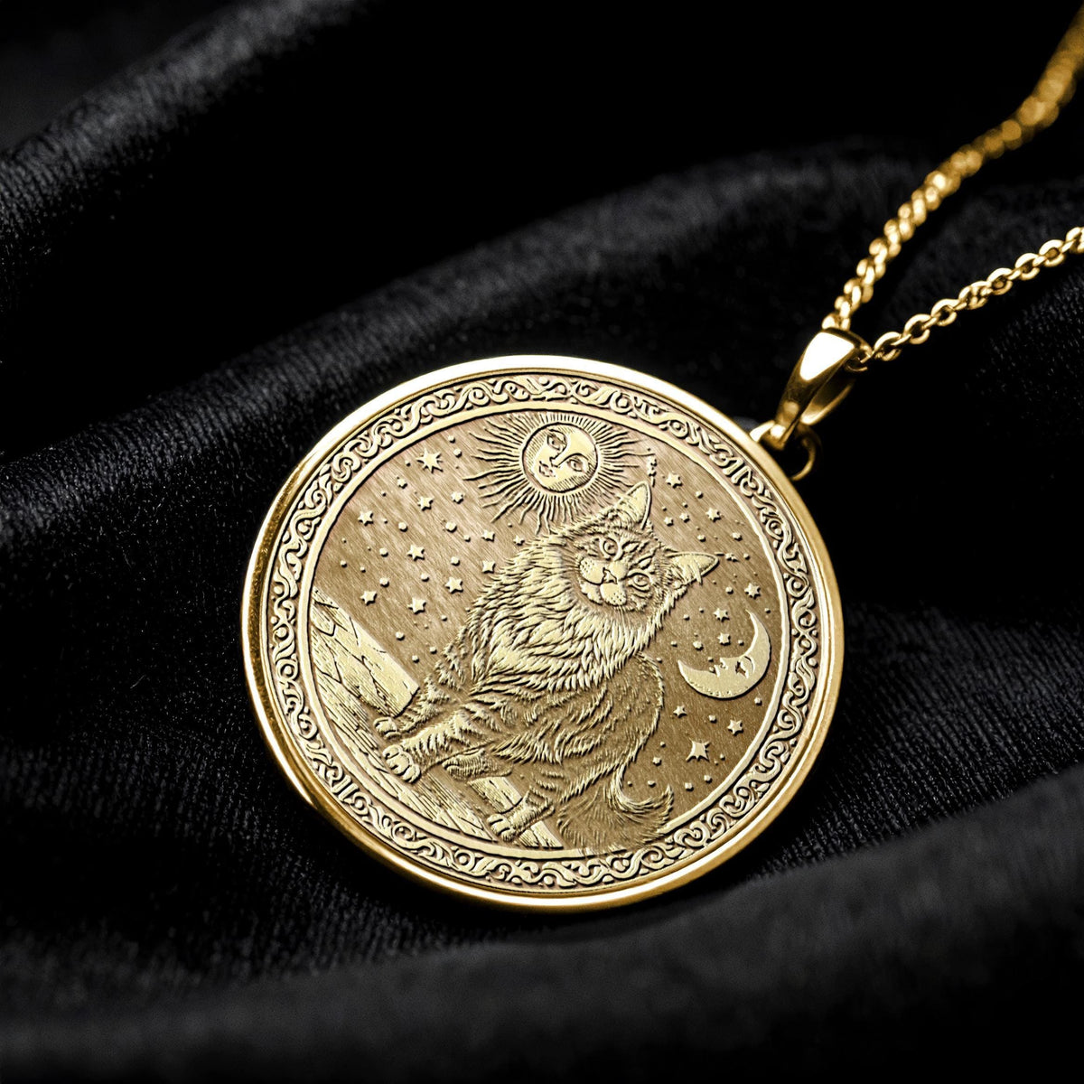 Maine Coon Cat Pendant Necklace