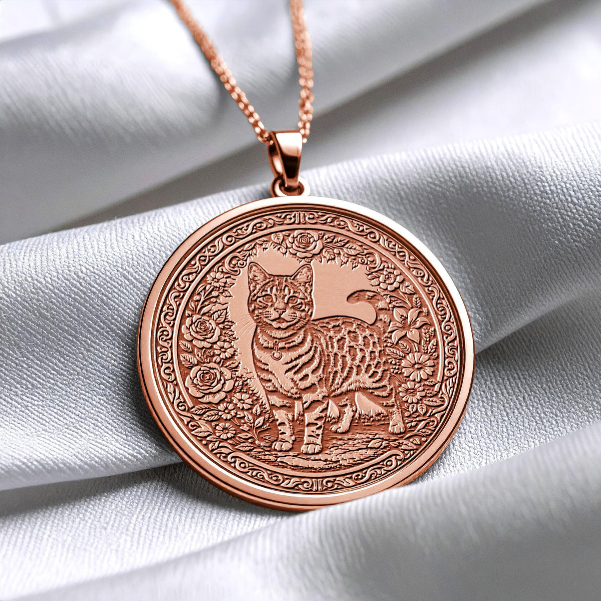 Kitty Cat Necklace – Graceful Feline Love Charm