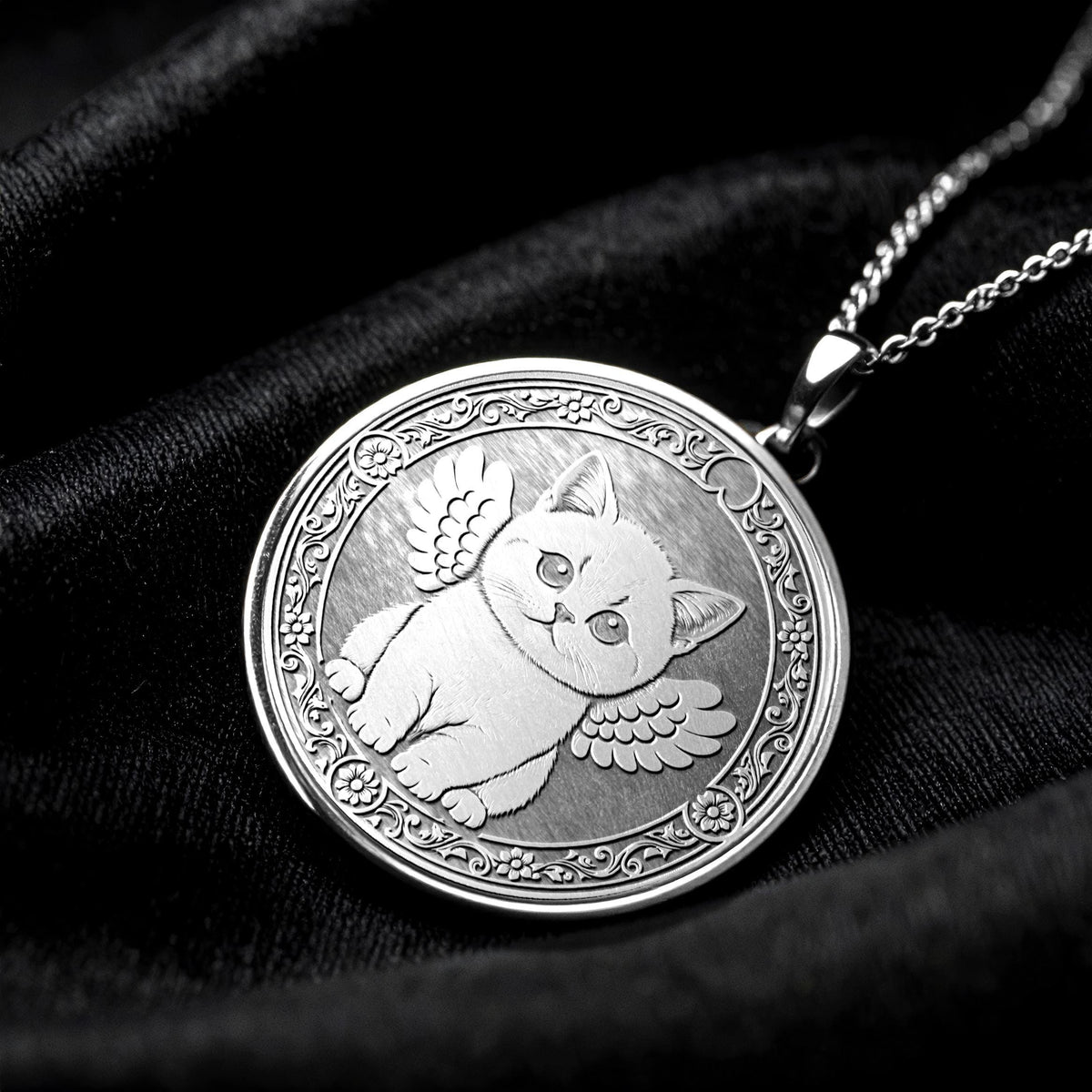 British Shorthair Kitty Elegant Charm Necklace