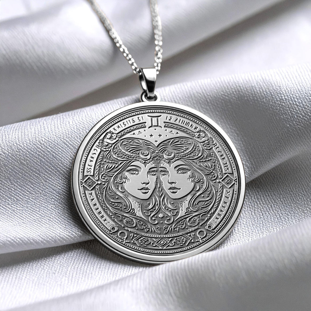 Gemini Pendant – Duality, Curiosity & Expressive Power