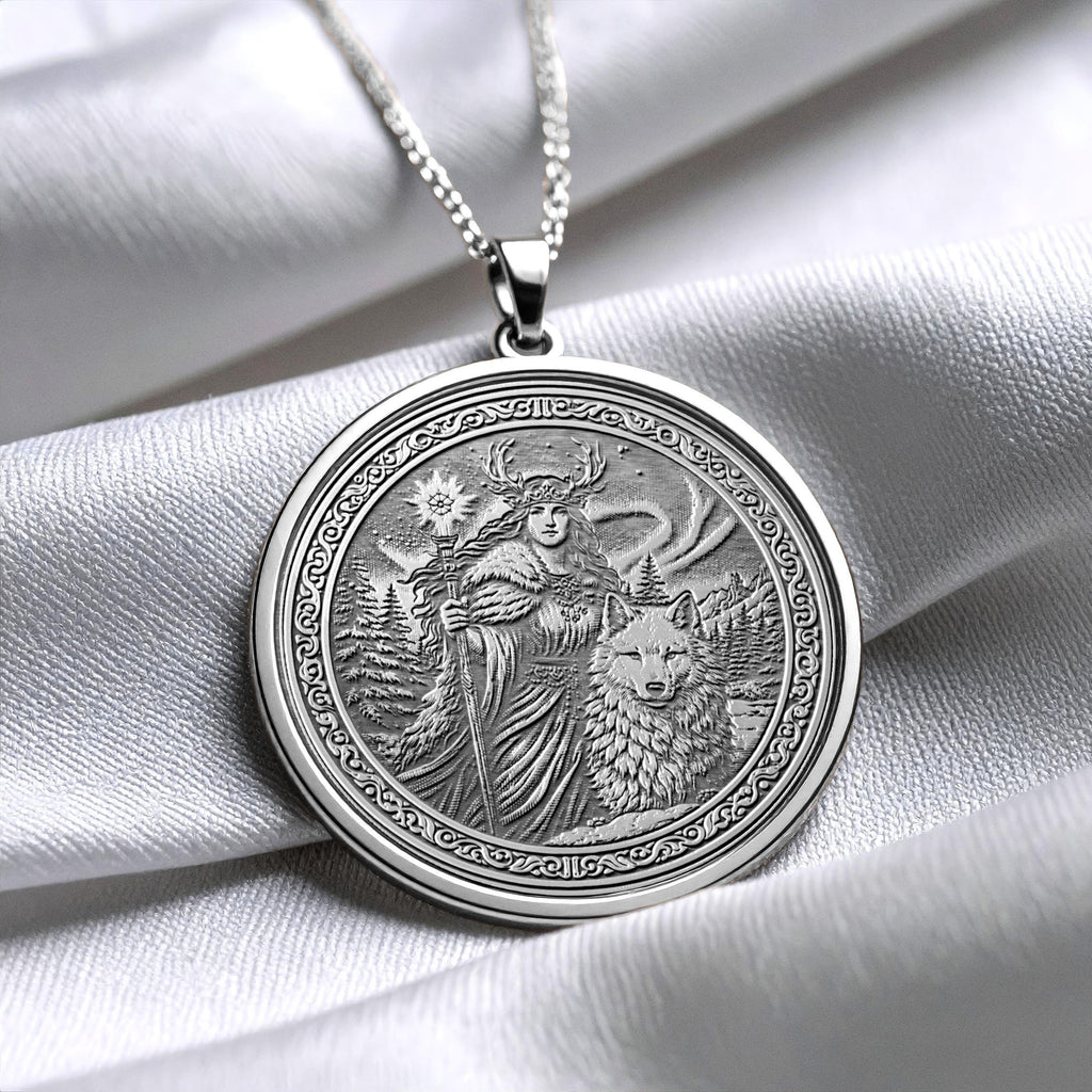 Spirit of the North Necklace – Strength, Guidance & Wild Freedom