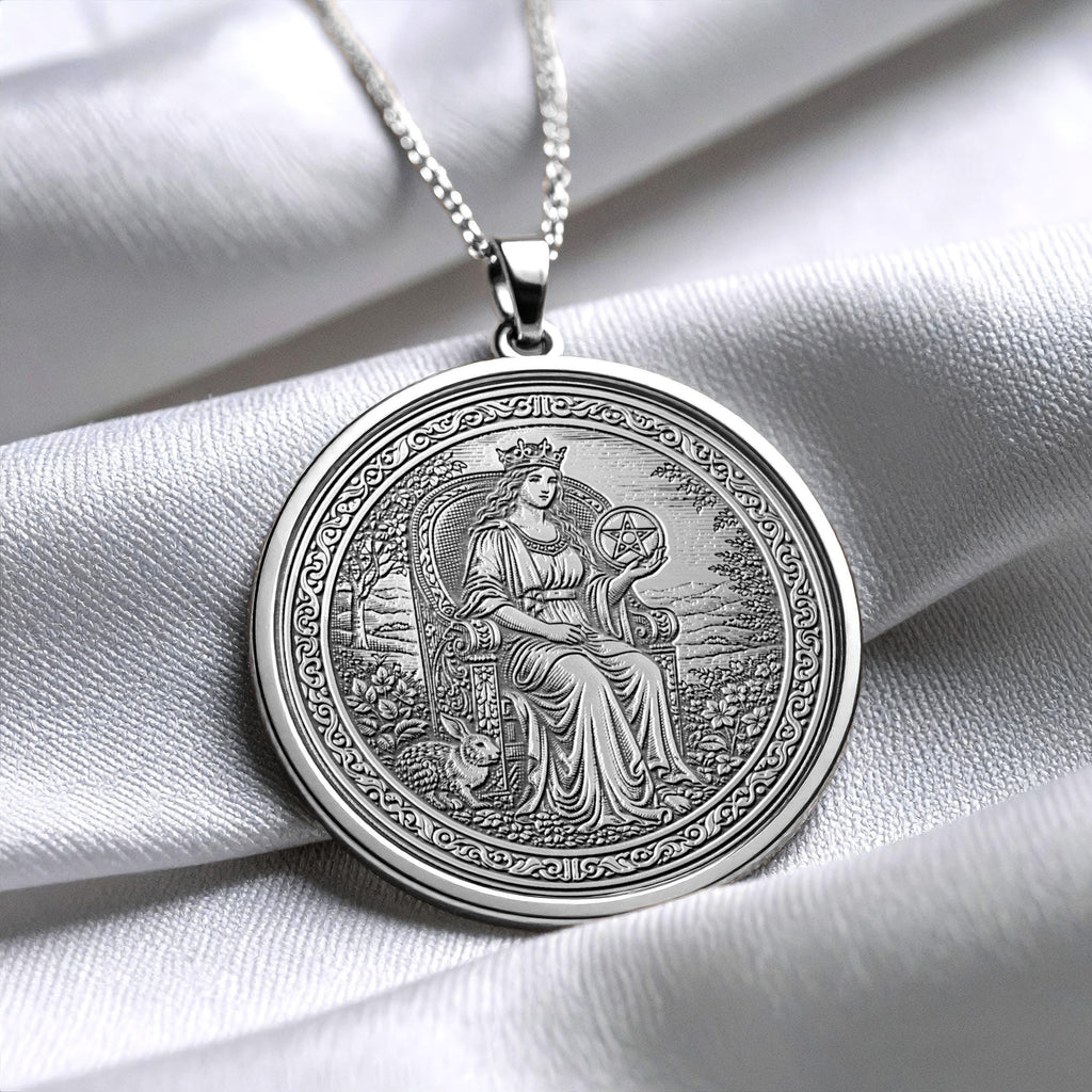 Queen of Pentacles Pendant Necklace – Abundance, Nurturing & Grounded Power