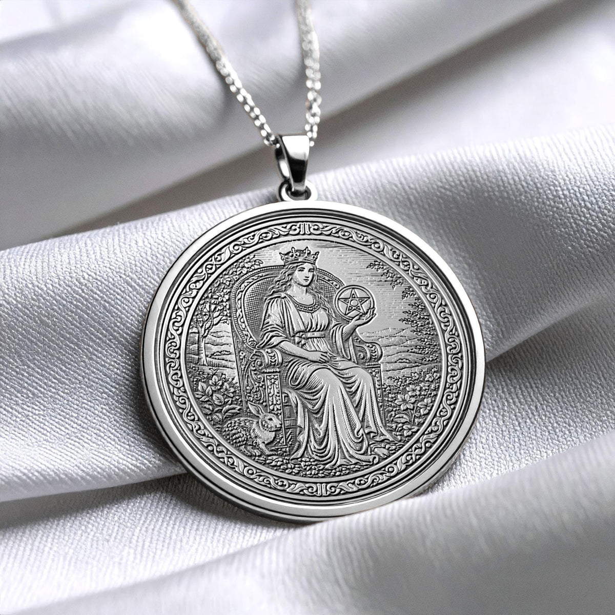 Queen of Pentacles Pendant Necklace – Abundance, Nurturing & Grounded Power