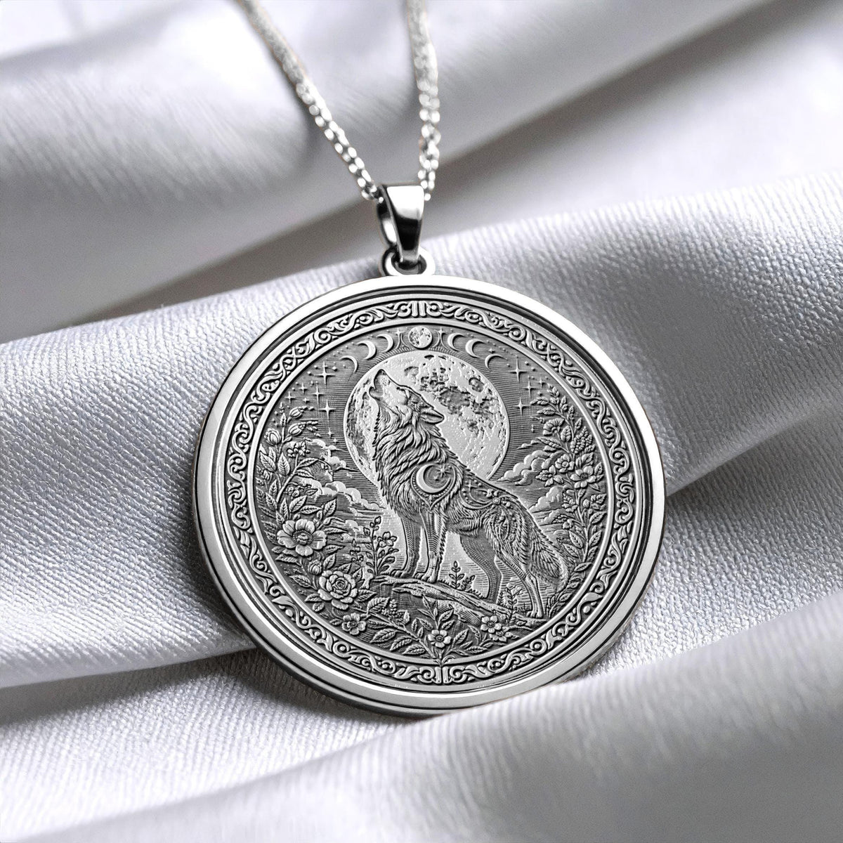 Lunar Wolf Pendant Necklace – Instinct, Moon Energy & Inner Power
