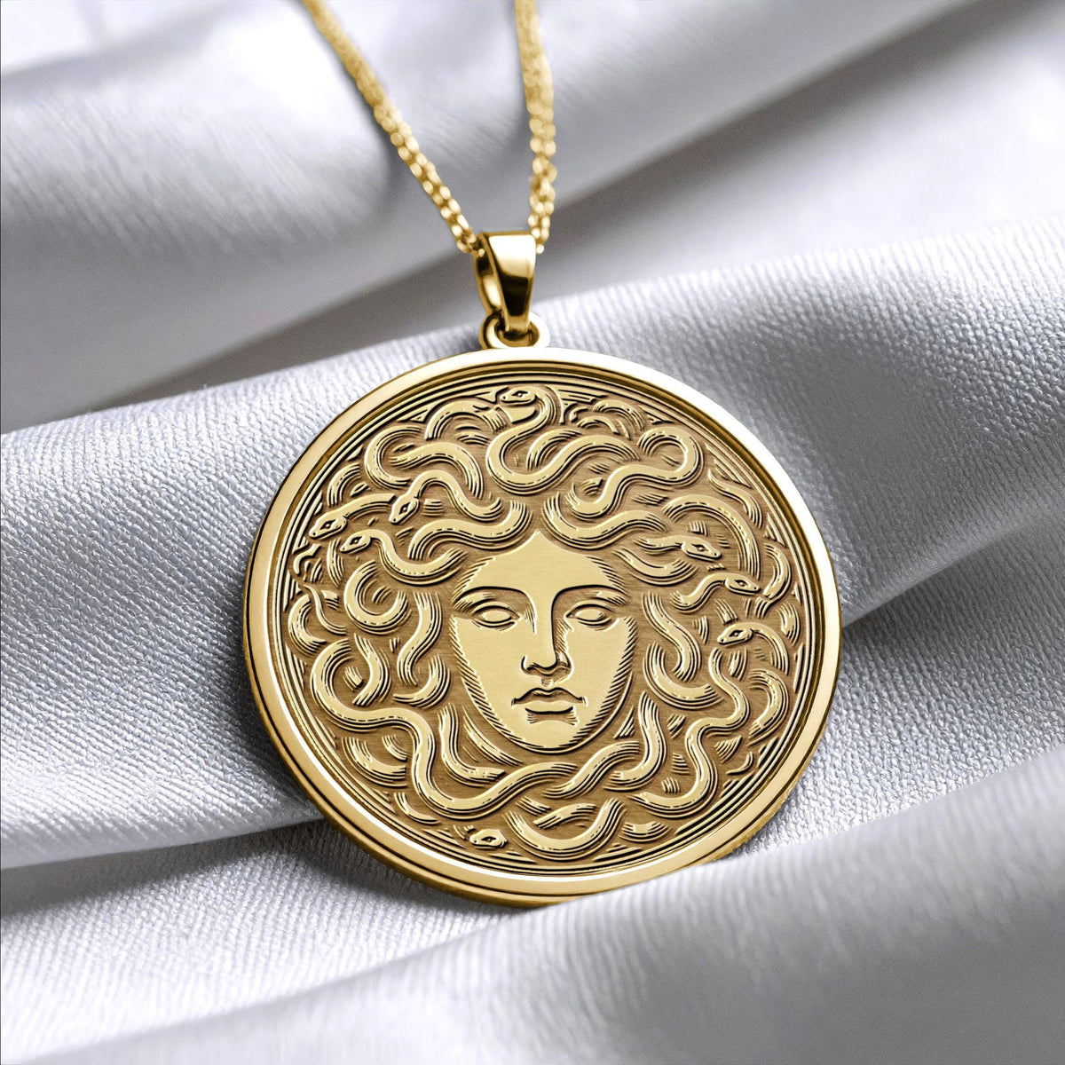 Medusa Pendant Necklace – Protection, Power & Divine Feminine Energy