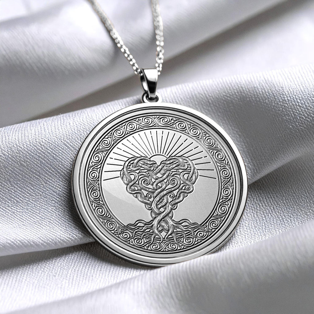 Heart Pendant Necklace – Love, Connection & Timeless Emotion