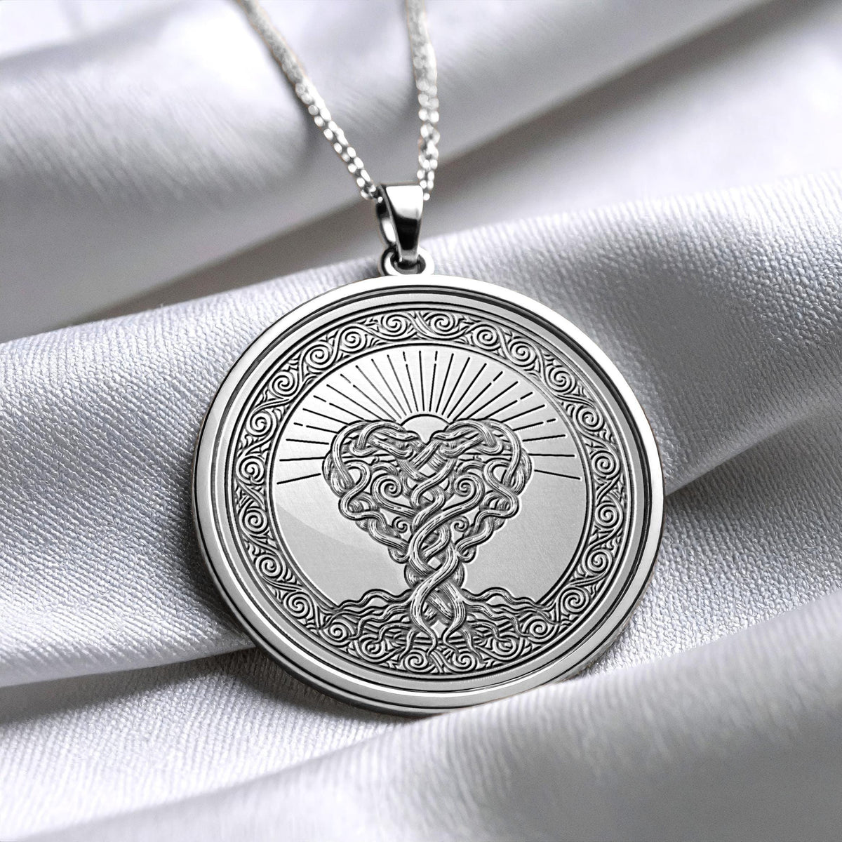 Heart Pendant Necklace – Love, Connection & Timeless Emotion