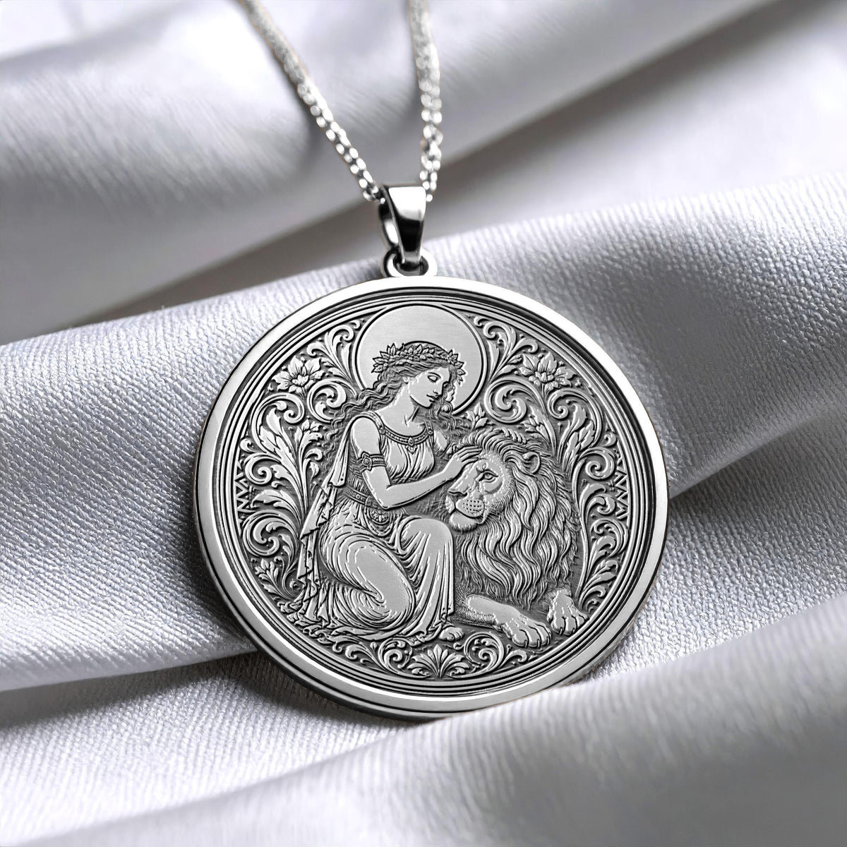 Strength Tarot Card Pendant Necklace – Courage, Resilience & Inner Power