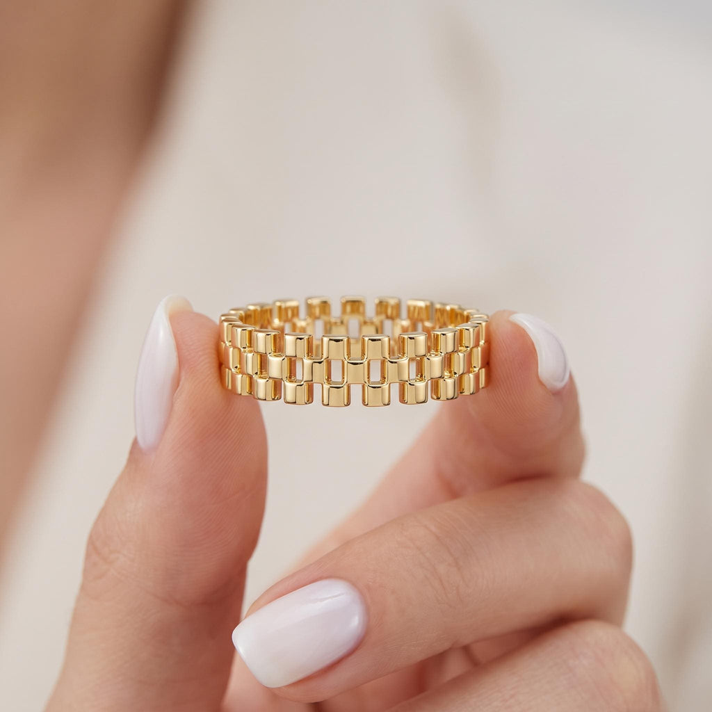 Solid gold wide link band ring