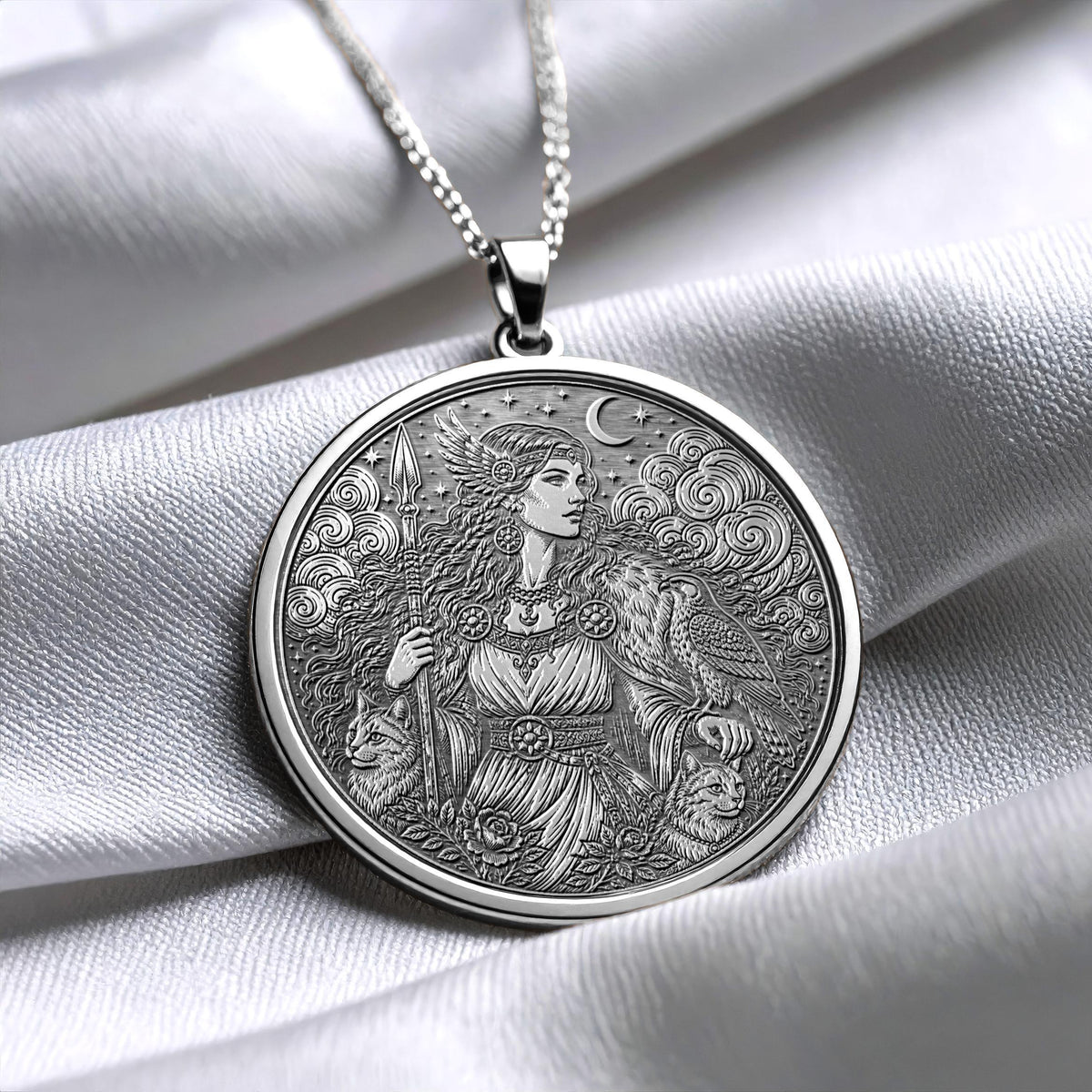 Freyja Pendant Necklace – Love, Magic & Norse Divine Power