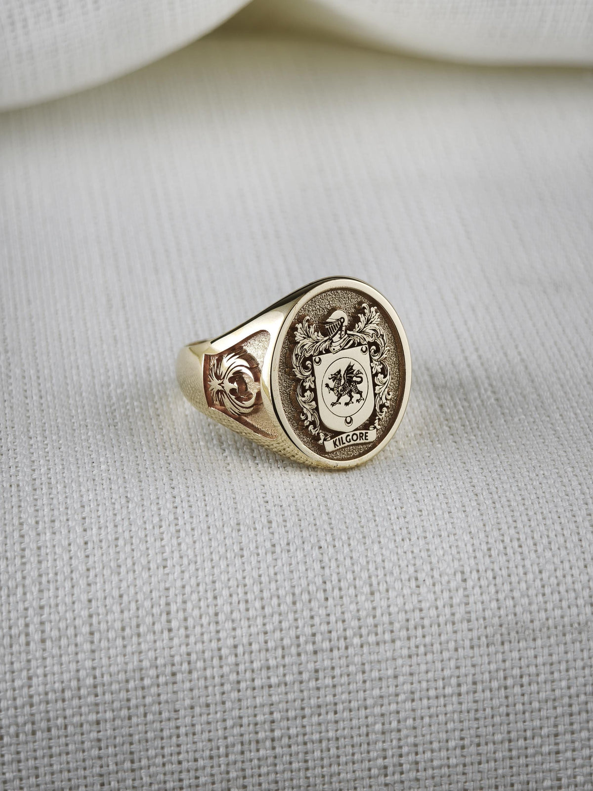 Custom Coat of Arms Signet Ring, Personalized Family Crest, Engraved Heirloom Gift for Husband