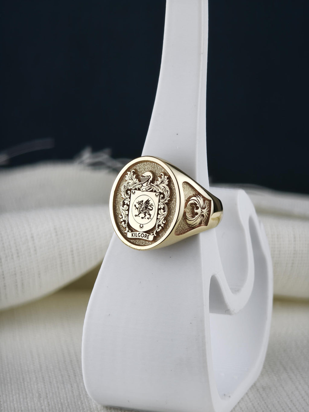 Custom Coat of Arms Signet Ring, Personalized Family Crest, Engraved Heirloom Gift for Husband