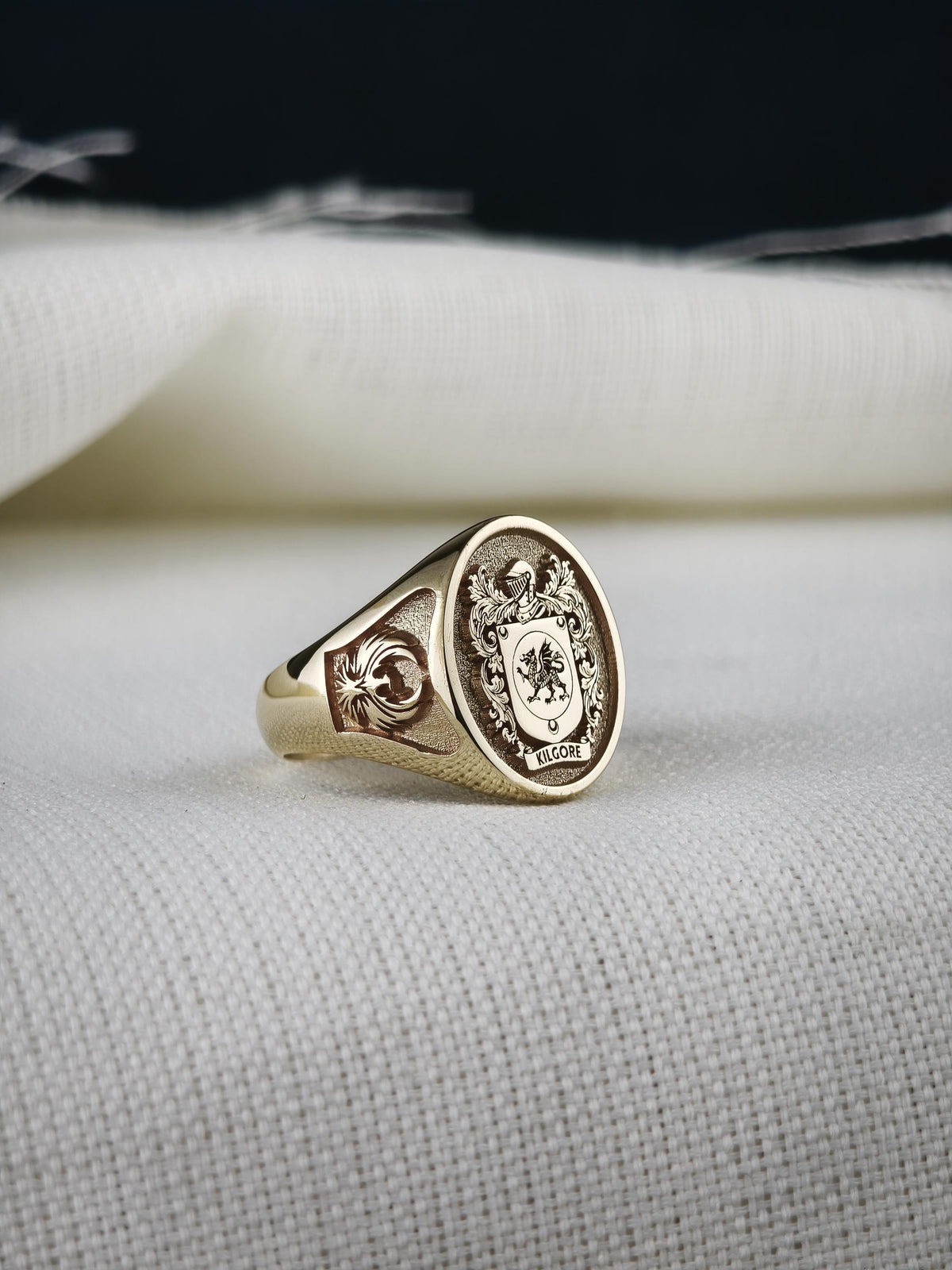 Custom Coat of Arms Signet Ring, Personalized Family Crest, Engraved Heirloom Gift for Husband