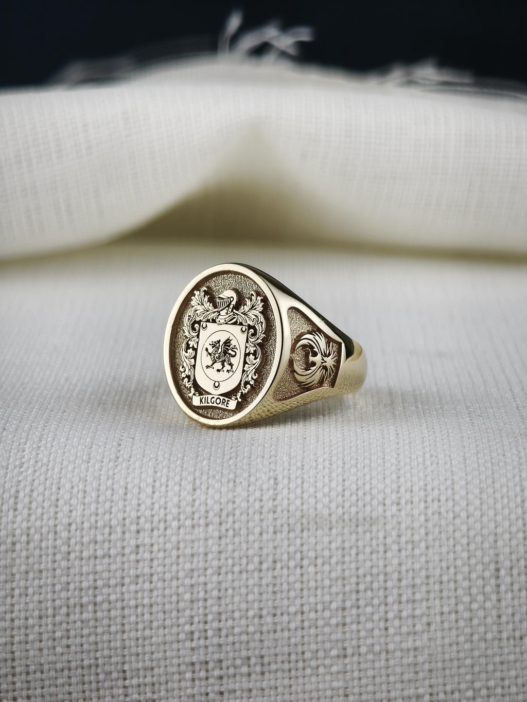 Custom Coat of Arms Signet Ring, Personalized Family Crest, Engraved Heirloom Gift for Husband